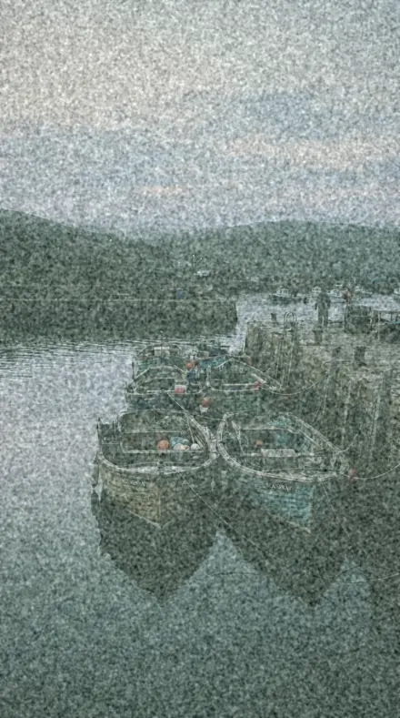 Moss Tint applied to Cool fade, the harbour at dawn